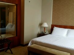 android_upload_pic-汕尾巴黎半岛酒店