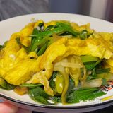 馄炖 鸡蛋饼 大蒜鸡蛋 青团都不错呦
