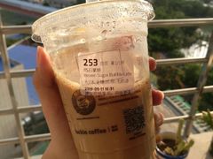 陨石拿铁-瑞幸咖啡(厦门SM二期新生活广场店)