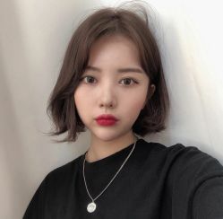 -变画·发型STUDIO