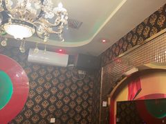 -路边边.炒菜烧烤.音乐餐厅(良乡长虹店)