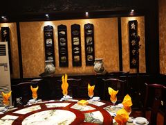 -蔼若春.传承三十年云南菜(金碧公园店)