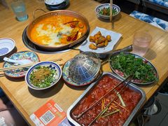 -洱火云南酸菜牛肉火锅(石景山当代商城店)