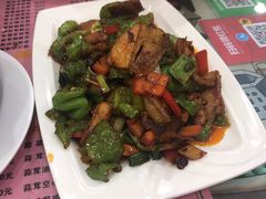回锅肉-家乐煲仔店(红山市场店)
