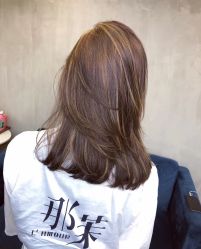 -变画·发型STUDIO
