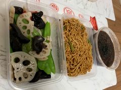 -宏状元现熬粥·京味菜(三里河店)