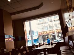 靠窗位-铁蛋鸡汤刀削面(金水路店)