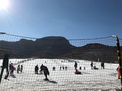 -济南卧虎山滑雪场