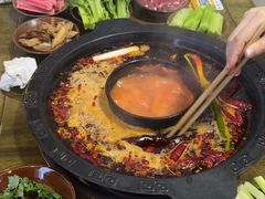 -黄潇洒老火锅(九眼桥宏济巷店)