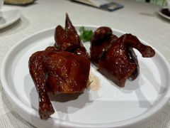 脆皮烧顶鸽-御宝轩(益丰·外滩源店)
