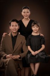 -至臻微拉婚纱摄影