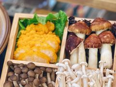-廖掌柜·重庆鲜货火锅(上海首店)