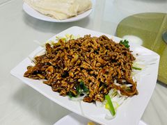 京酱肉丝-横道佛手居筋饼店