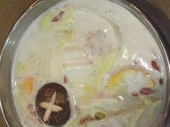 -伊人锅·魔石泡泡鱼