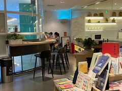 -新华书店(保利水城店)