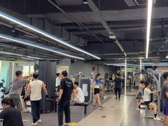 -超鹿运动(五四路恒力城店)