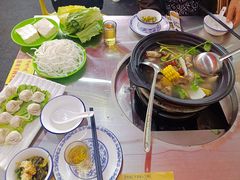 -蚝羊氣惠来羊肉火锅·高压锅生蚝