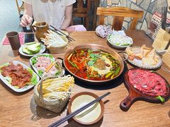 -滇翁·云南酸菜牛肉火锅(合肥首店坝上吾悦广场店)