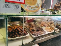 -老鼎万春卤菜(五代传承创始老店)