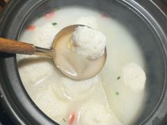 鱼尾鱼丸汤-魏铭鱼头捞饭(晋阳路店)