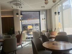 -必胜客(WOW阿罗海店)