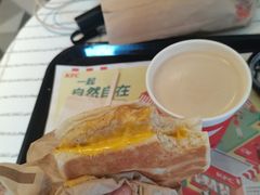 -肯德基(新地中央店)