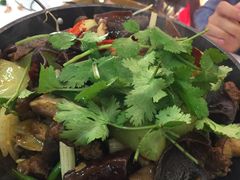 -乡土特色.冷锅鱼.牦牛肉汤锅