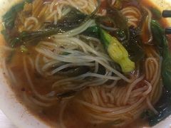 酸菜麻辣米线-天府米线笼笼肉夹馍(钟楼小区店)