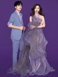 -雪中彩影婚纱摄影·微光艺术中心