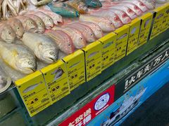 -三亚火车头万人海鲜广场