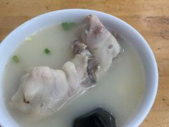 -雷祖芳老妈蹄花店