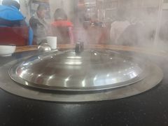 -粘豆包柴火铁锅炖