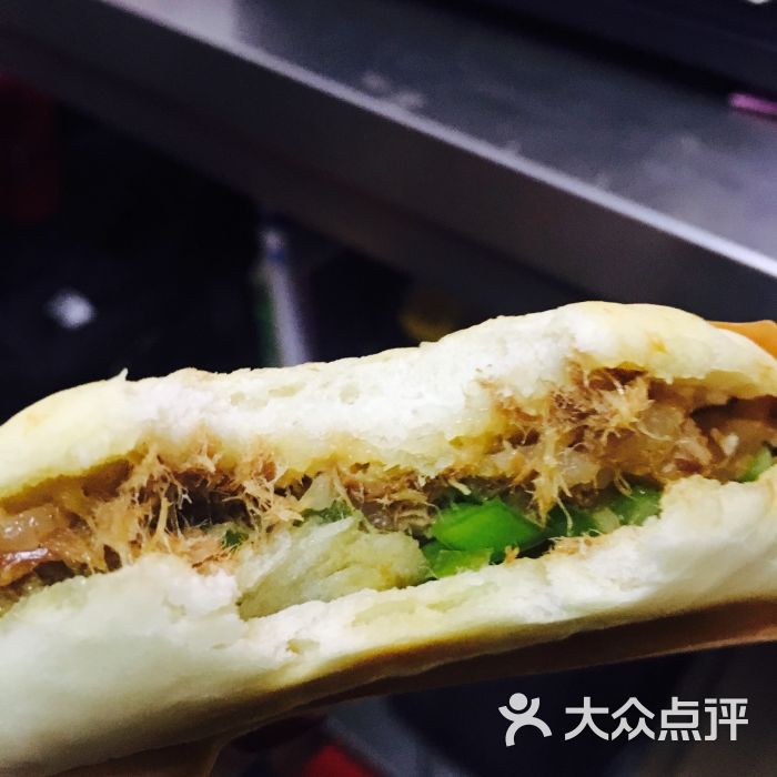 秦镇米皮肉夹馍图片 - 第1张