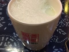 -愉肴麻辣香锅(中山路店)