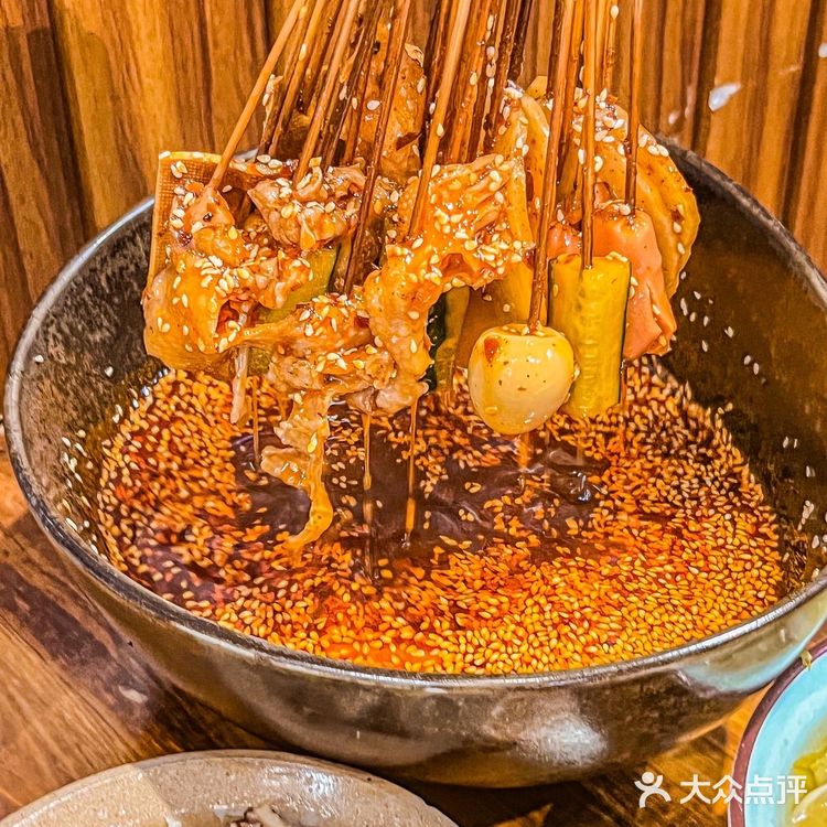 来乐山必吃的谢老五跷脚牛肉，冲就对了✔️