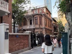 -易改衣·专业衣物奢护中心(珠江新城猎德店)