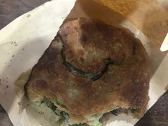 葱油饼-广慈小吃铺沪味佳饭堂