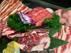 -明洞阿姨·韩式酱蟹烤肉·创意料理(三元桥店)