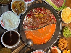 -萍姐火锅·公路夜市(武汉首店)