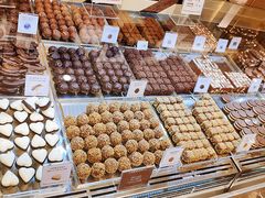 -VENCHI 闻绮(北京国贸商城店)