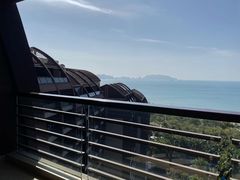 -三亚湾海居铂尔曼度假酒店