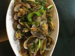 -覃记海鲜美食餐厅