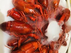 -肥肥虾庄·金牌油焖大虾(汉口城市广场店)