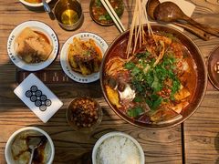 -成都你六姐·牛肉冒菜(上海环宇荟店)