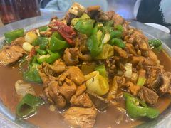 -俭寨大盘鸡·手抓肉·烧烤新疆菜(乌苏路店)