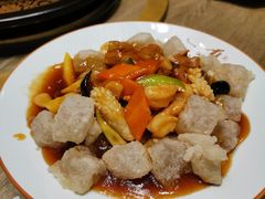 三鲜焖子-小船渔村•大连菜•大连焖鱼(黄河路店)