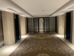 -广东大厦酒店(广州北京路步行街纪念堂地铁站店)