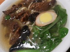 红烧牛肉面-富源春面馆(四川北路店)