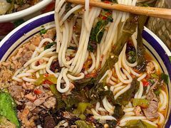 -云阿蛮云南生烫牛肉米线(奉贤路店)