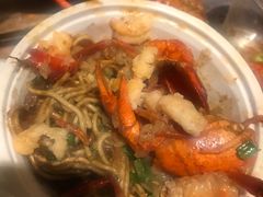 -巴厘龙虾·榜首油焖大虾(音乐学院·沿江酒馆店)